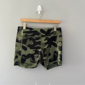 Zyia Active Green Camouflage Athletic Shorts Stretch Size XXL